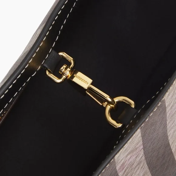 NWT Burberry Medium Check Leather Tote Bag - Picture 4 of 7